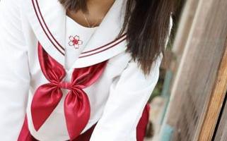美媛馆 - 蕾丝内衣私拍加持，唐琪儿竟然成了“面条女神”，别问怎么回事！