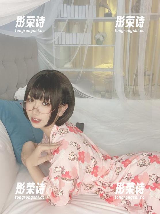这组写真里，死库水原来全天候都能惹人爱，芋圆侑子真会玩。
