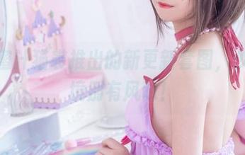 看！蜜汁猫裘推出的新更新套图，少女梦境别有风味！