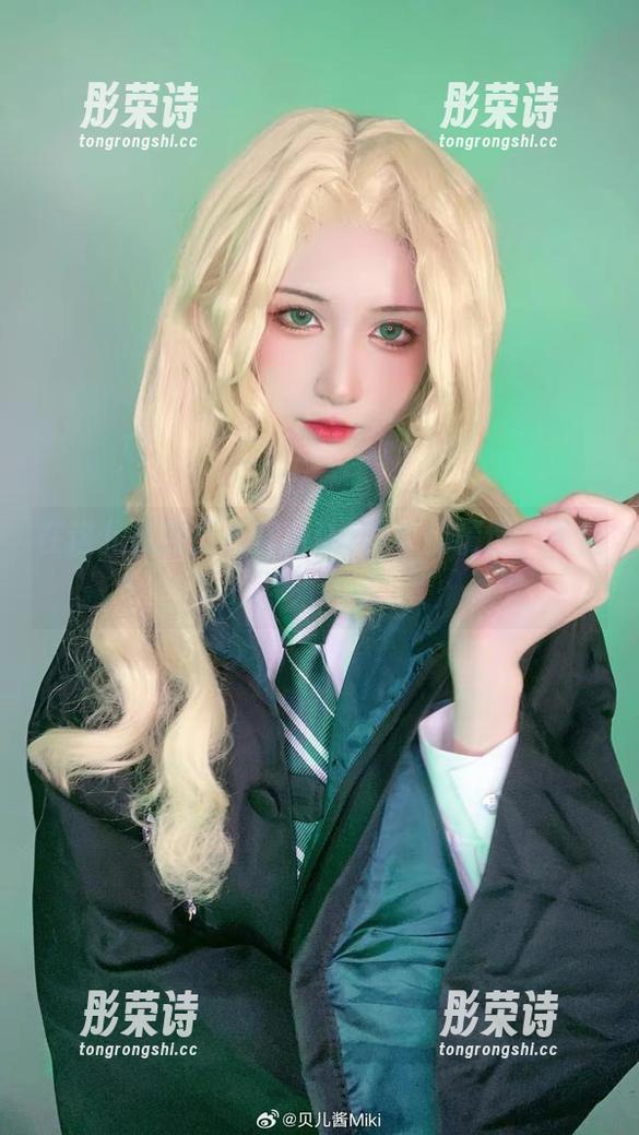 在这儿找到贝儿酱Miki的长腿精选，不信你来试试